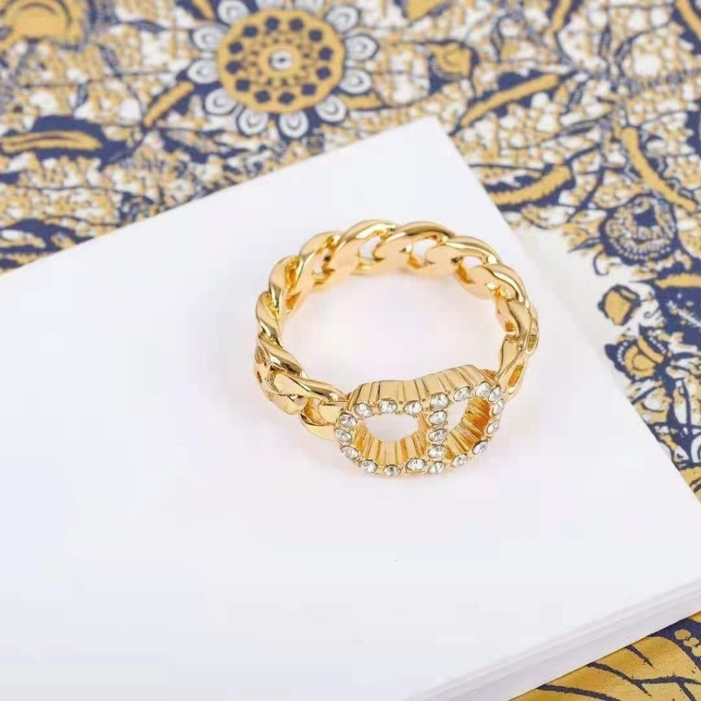 2025 ใหม่ CD LETTER RETRO GOLD ROPE RINGS