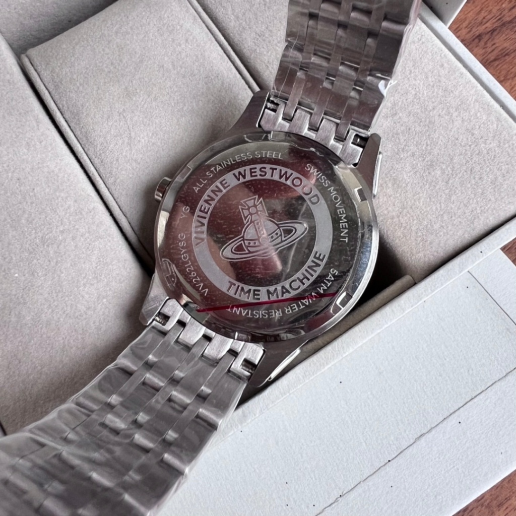 Vivienne Westwood Four-Color Gold Strap แหวนเพชรนาฬิกา VV262BKSG ชาย/หญิงสไตล์เดียวกัน 38 มม.