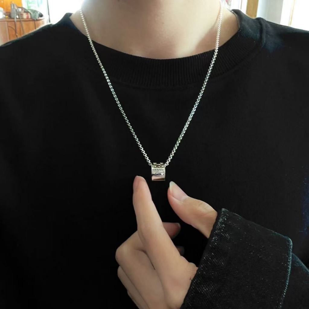 GUCCI กุชชี่ แฟชั่นสร้อยคอคู่โพรงเรียบ