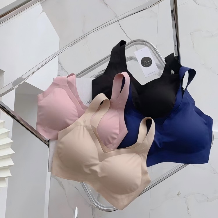 Sexy bra ชุดชั้นใน บราผู้หญิง ชุดชั้นในกีฬา สีทึบ รวมตัว ไม่มีการหัก ไม่มีแหวนเหล็ก ผ้านุ่ม