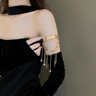 [เจวบิวตี้]โลหะดาวรักพู่เปิดสร้อยข้อมือยุโรปและสหรัฐอเมริกาความรู้สึกระดับสูงปลอกแขนแฟชั่นความรู้สึกการออกแบบแสงหรูหราเครื่องประดับมือขายส