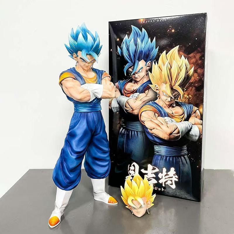 【New Arrival】ดราก้อนบอลรูปซูเปอร์ไซย่าสีเหลืองขนสีฟ้า-ขนหัวเปลี่ยนได้โกโกต้ายืนถือเต้านมรุ่น ออร์นา