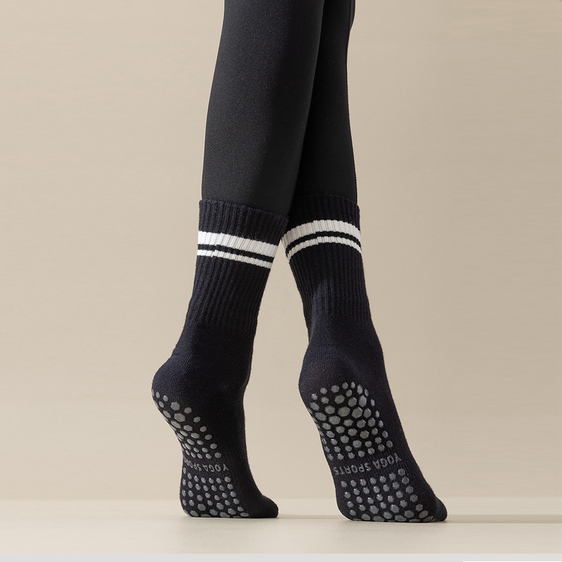 ลาย Black & White Series ถุงเท้าโยคะพิลาทิสสตรีผ้าฝ้ายกันลื่นกีฬาในร่มแอโรบิกออกกําลังกายถุงเท้าชั้นออกกําลังกาย - รูปที่ 3