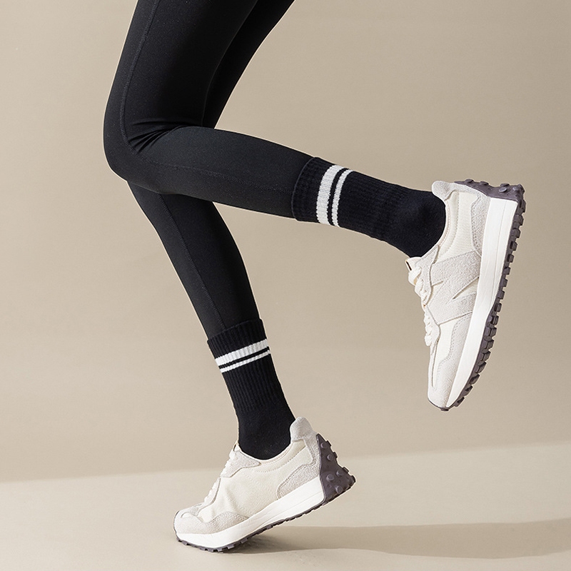 ลาย Black & White Series ถุงเท้าโยคะพิลาทิสสตรีผ้าฝ้ายกันลื่นกีฬาในร่มแอโรบิกออกกําลังกายถุงเท้าชั้นออกกําลังกาย - รูปที่ 4