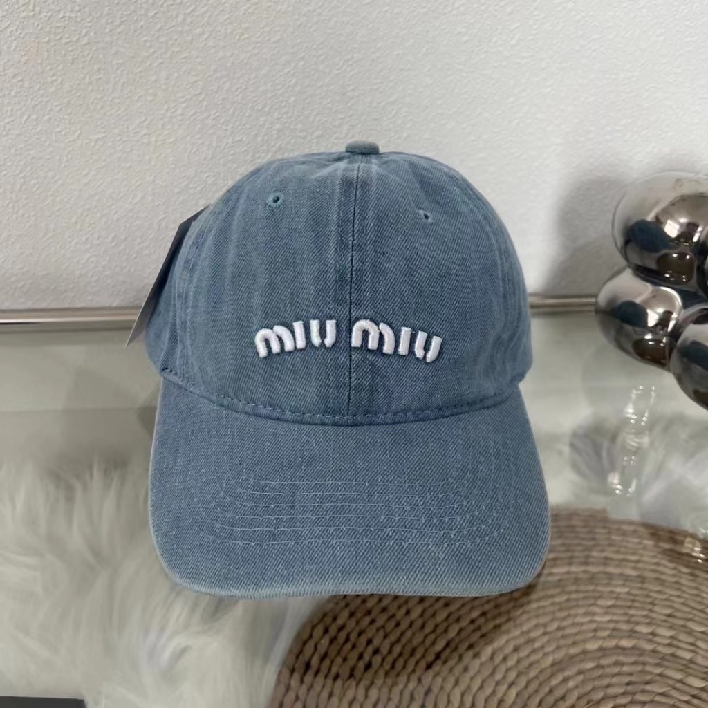 M*iu 2024 หมวก BASEBALL ใหม่ใน DENIM