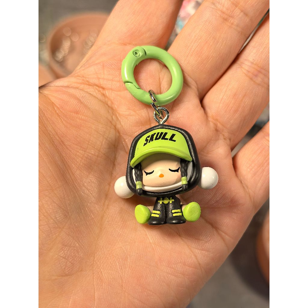 ประณีตราคาไม ่ แพงของแท ้ Pop Mart จี ้ โทรศัพท ์ มือถือ Key Ring Flash Limited UFO Stars ตัวเลือกต ่ างๆ