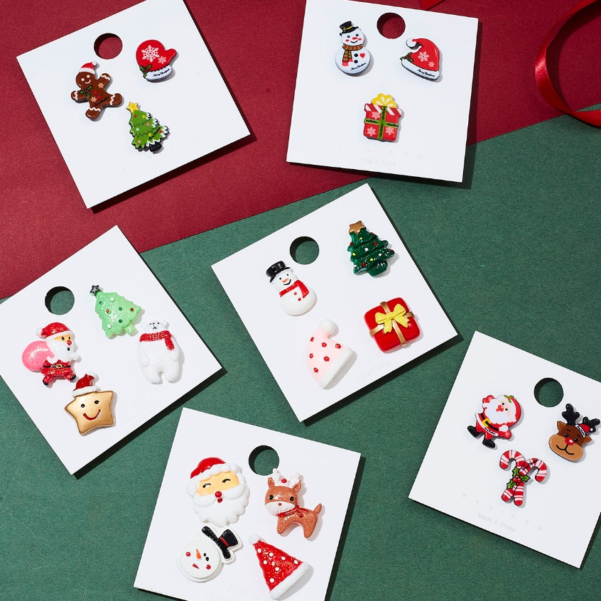 3pcs 4PCS Merry Chrismas Christmas Tree เข็มกลัด Pins Santa Claus Elk Crutches เข็มกลัด Anti Glare ของขวัญกล่อง Snowman Breastpins ผู้หญิงเสื้อกันหนาว Badge เสื้อผ้ากระเป๋าแฟชั่น Xmas ของขวัญ
