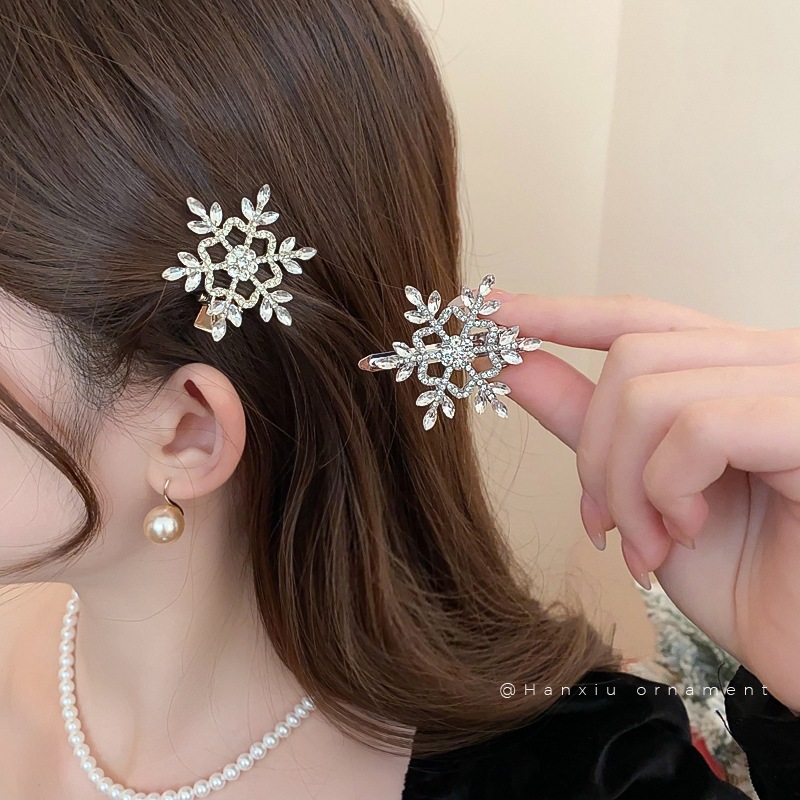 [Jewbeauty]ฤดูใบไม้ร่วงและฤดูหนาวคริสต์มาสเพชรเกล็ดหิมะกิ๊บซุปเปอร์แฟลชบุคลิกภาพที่ละเอียดอ่อนอารมณ์คลิปปากเป็ดขนาดเล็กอุปกรณ์ผมคุณภาพสูงหญิง
