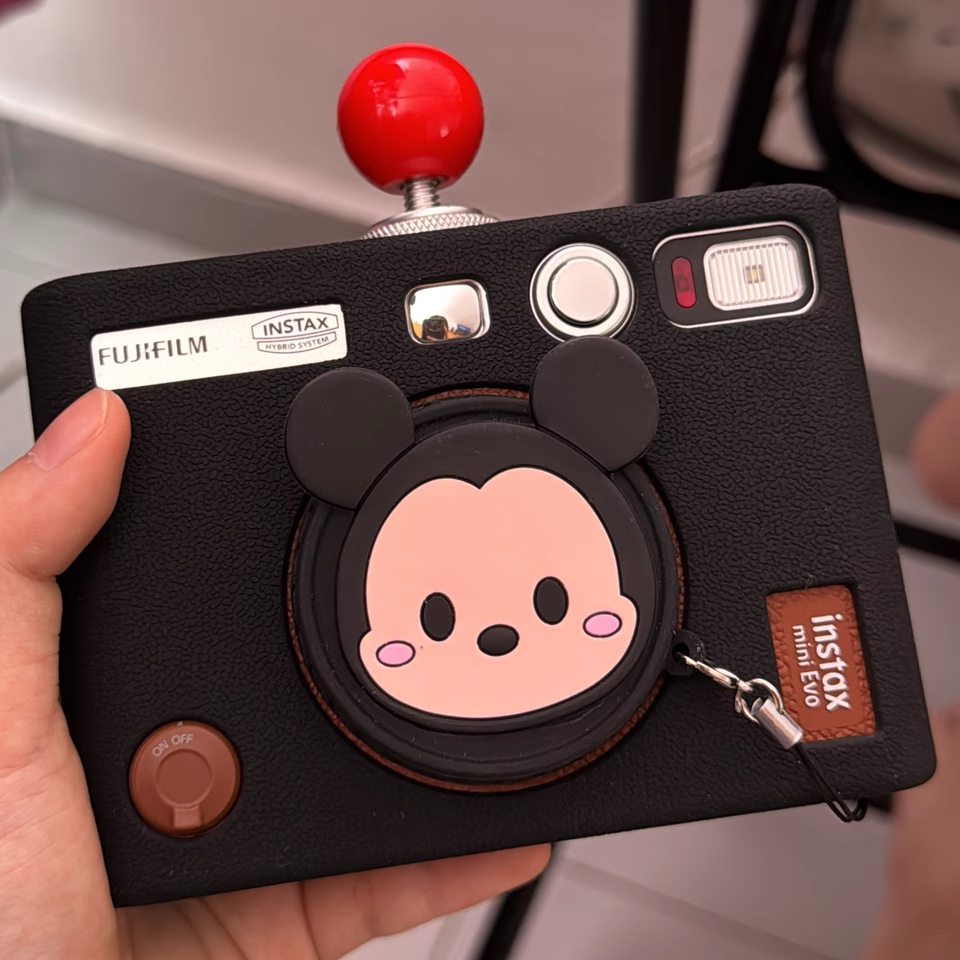 ภาพประกอบหลายสีเหมาะสําหรับ Fujifilm Instax Mini Evo พร ้ อมฝาครอบเลนส ์ ซิลิโคนป ้ องกันกล ้ องการ ์ ตูน
