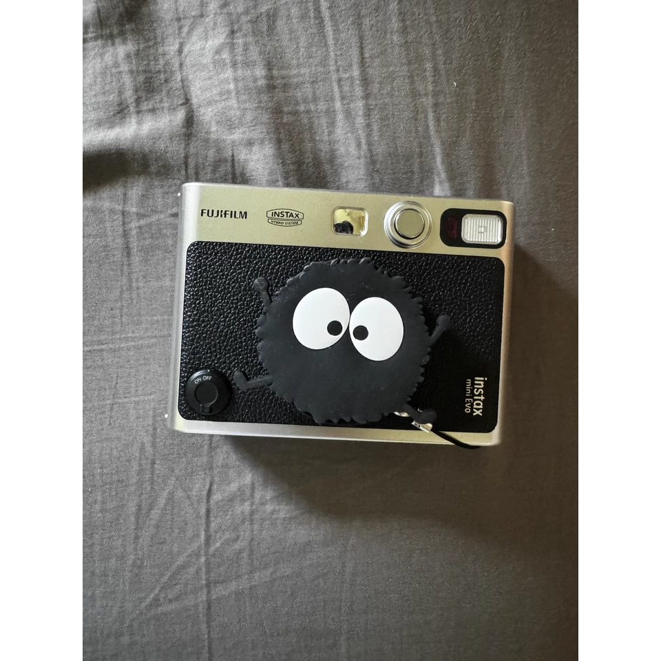 ภาพประกอบหลายสีเหมาะสําหรับ Fujifilm Instax Mini Evo พร ้ อมฝาครอบเลนส ์ ซิลิโคนป ้ องกันกล ้ องการ ์ ตูน
