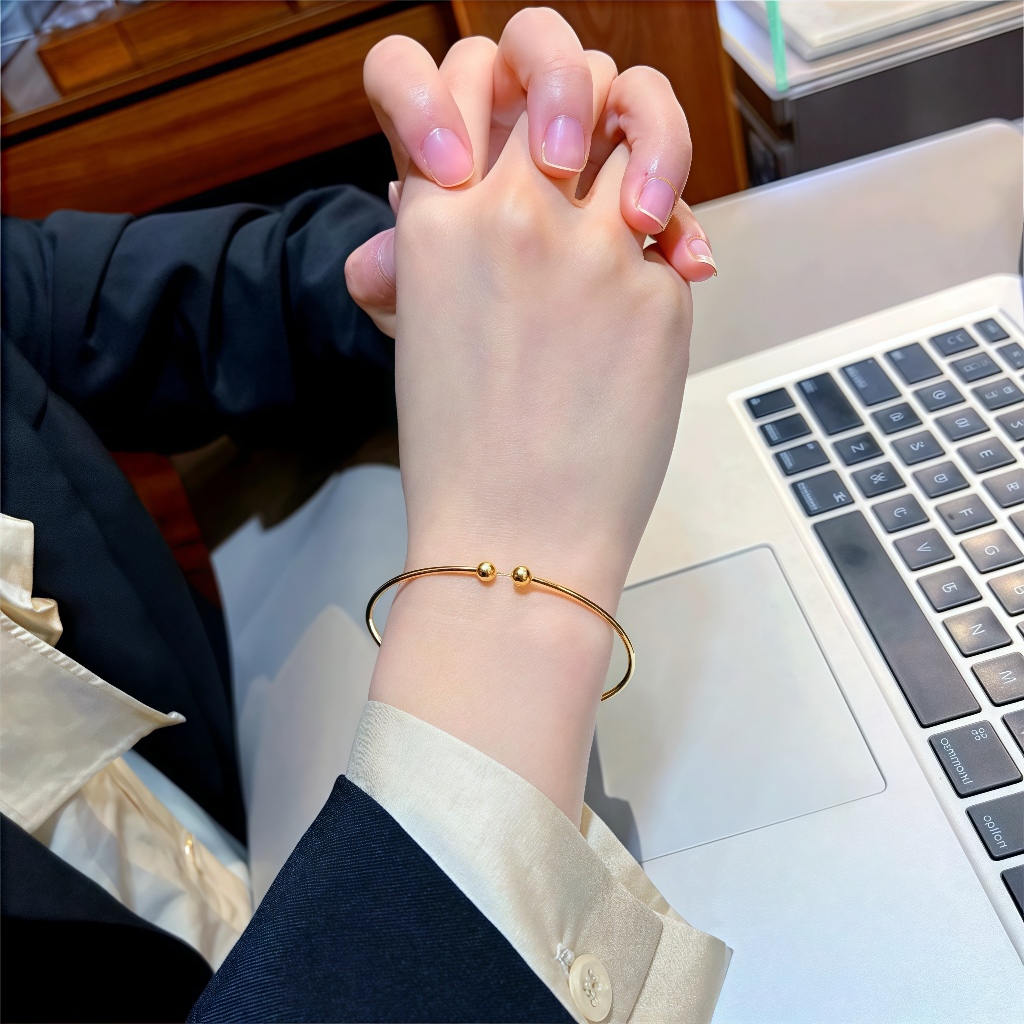 Retro Simple เปิดสร้อยข้อมือสแตนเลส All-Match อารมณ์ลูกปัดทองขนาดเล็กสร้อยข้อมือลูกปัดคู่แฟชั่น Glossy ธรรมดาวงกลมสร้อยข้อมือเครื่องประดับ - รูปที่ 2