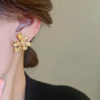 [Jewbeauty]เข็มเงินโลหะต่างหูดอกไม้สามมิติลมเย็นซอกต่างหูแฟชั่นต่างหูอารมณ์แสงหรูหราความรู้สึกสูง