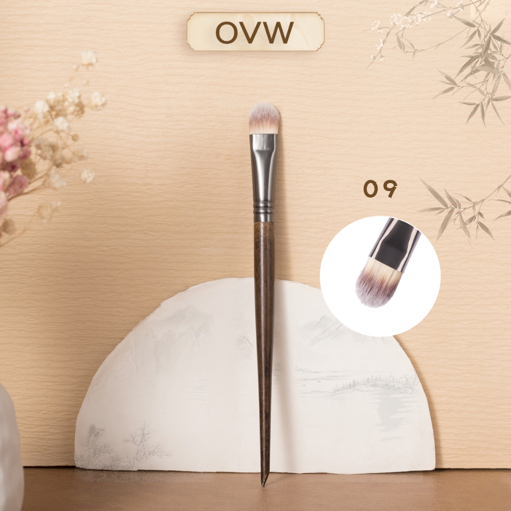 【OVW】แปรงคอนซีลเลอร์ ผมสังเคราะห์ ด้ามไม้ XQ09