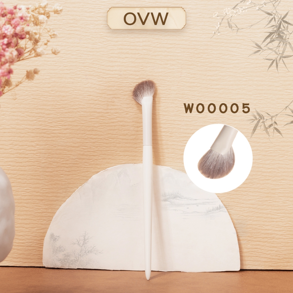 【OVW】 แปรงไฮไลท์จมูก ขนแพะ แบบครึ่งใบ W00005