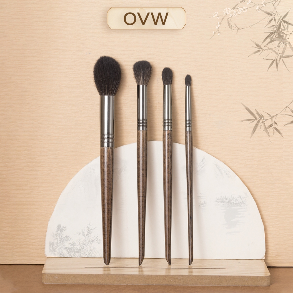 Ovw แปรงแต่งหน้ามืออาชีพ 4 ชิ้น แปรงผสมผมแพะ แปรงไฮไลท์ Blusher XQ571119
