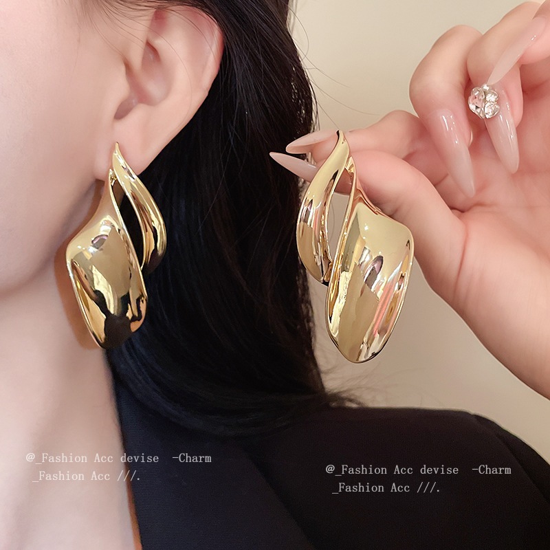 [Jewbeauty]เข็มเงินไม่สม่ําเสมอใบโลหะ Studs niche บุคลิกภาพแฟชั่นต่างหูโอ้อวดความรู้สึกสูงของแฟชั่นต่างหูเฉพาะหญิง