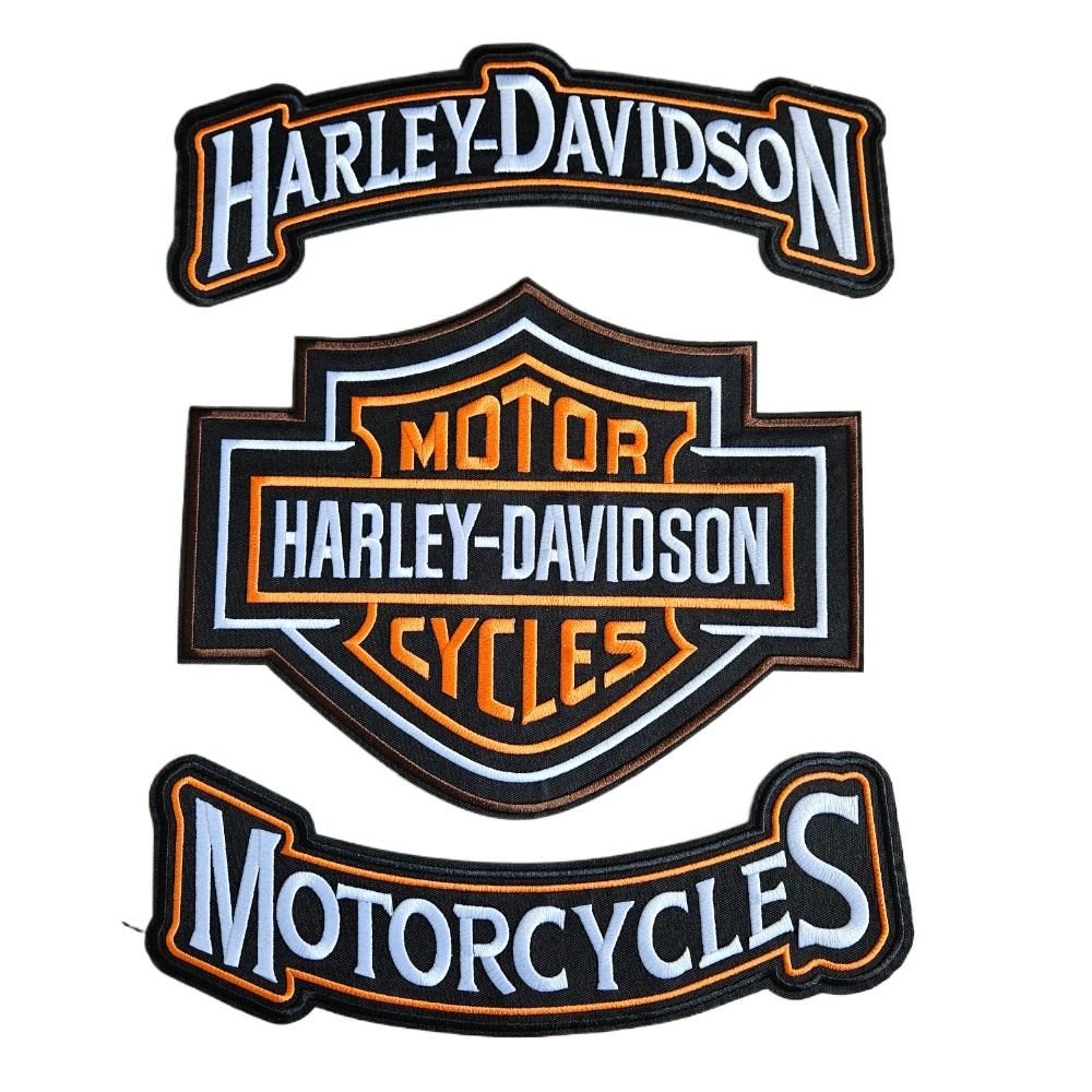 โลโก้แบรนด์ที่กําหนดเองขนาดใหญ่ Harley-Davidson เย็บปักถักร้อยเหล็กบนเย็บแพทช์เสื้อกั๊กเสื้อแจ็คเก็ตกลับป้ายตกแต่ง