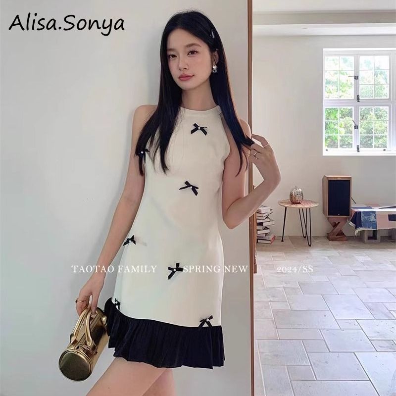 【C】Alisa.Sonya เดรสสั้นสายคล้องคอ สำหรับวัยรุ่น ตกแต่งโบว์และระบาย 24AS1100