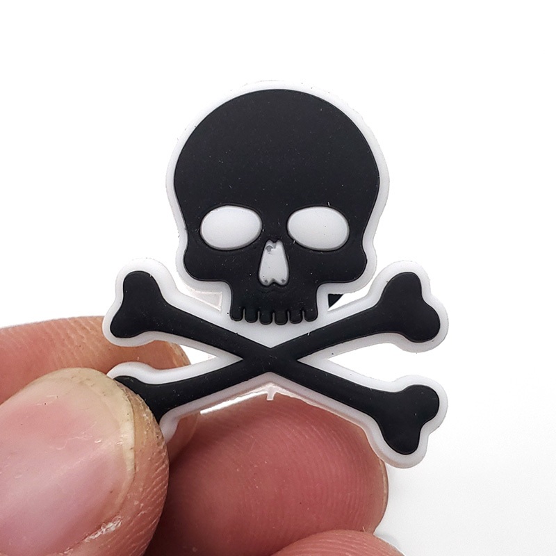 อุปกรณ์เสริมรองเท้าแบบพวค พีวีซี สีดำและขาว เหมาะสำหรับตกแต่งในงานปาร์ตี้ ฮาโลวีน และคริสต์มาส - รูปที่ 5