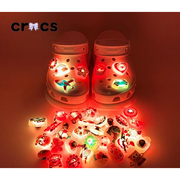เครื่องประดับ รูปหัวเข็มขัด มีไฟ LED สําหรับตกแต่งรองเท้า crocs jibbitz/light