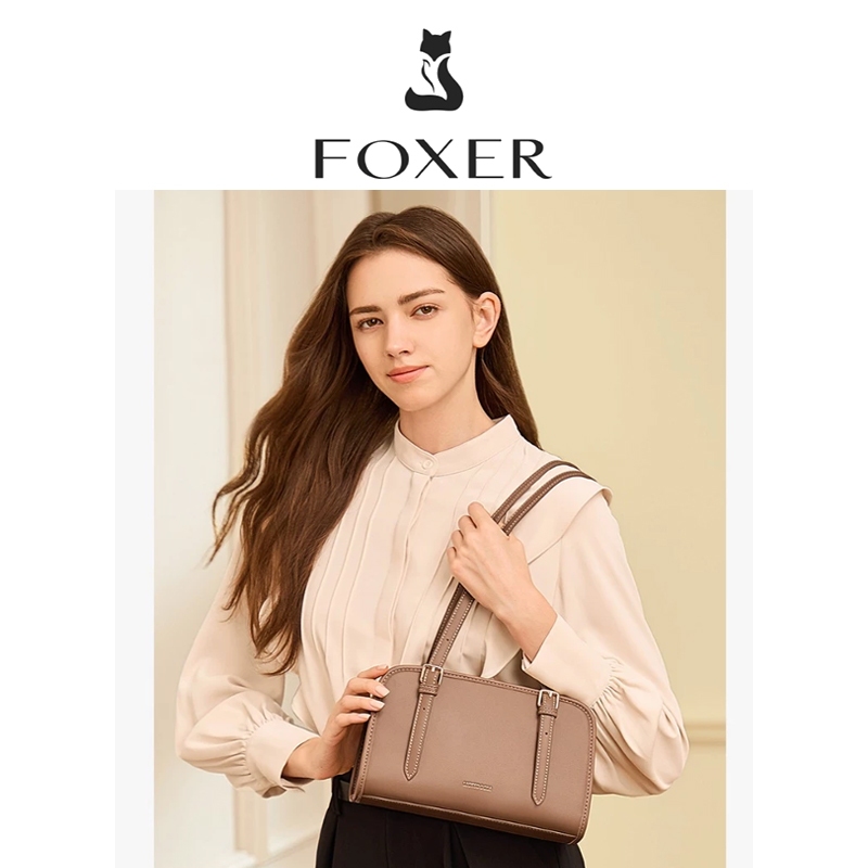 FOXER กระเป๋าสะพายสําหรับผู้หญิง กระเป๋าแฟชั่นใต้วงแขน สายสะพายไหล่ปรับได้ กระเป๋าสี่เหลี่ยมเล็ก