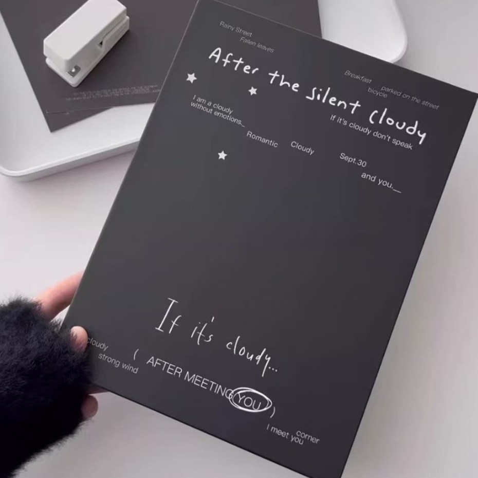 Minimalist สีดําสีขาว Hard Shell Book A5 Non-Attribute Card Book 6 หลุมสี่Grid Polaroid Handbook สติกเกอร์ 10 ซม.การ์ดขนาดเล็กหนังสืออัลบั้มหนังสือ