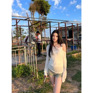 GAVELLAพร้อมส่ง เสื้อยืดแขนยาวสีขาวโอเวอร์ไซส์ oversized เสื้อไปทะเล ชุดป้องกันแสงแดดของผู้หญิงเกาหลี แฟชั่น