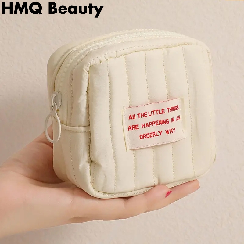 Simple Red Letter Patched Small Carry All Pouch Zipper Makeup Bag กระเป๋าเก็บของลิปสติกอเนกประสงค์
