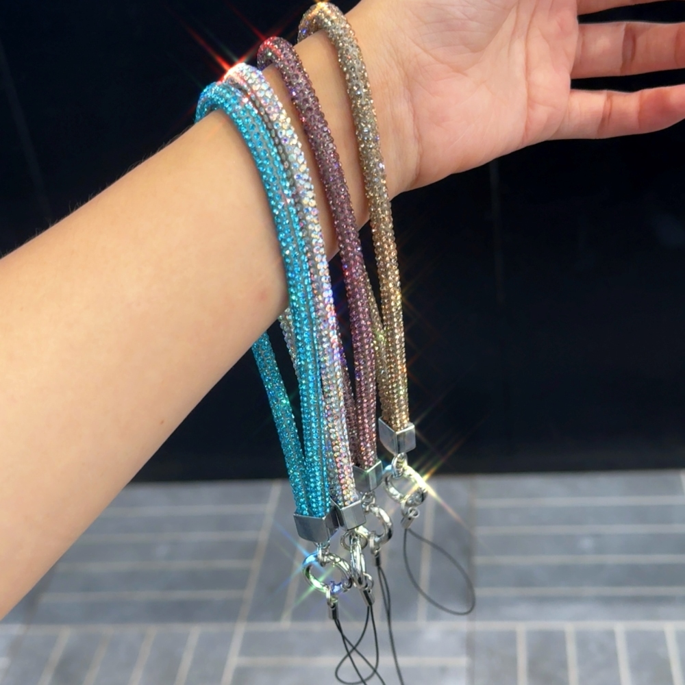 โทรศัพท์มือถือสายสั้นแขวนโทรศัพท์มือถือกรณีเชือกเส้นเล็กข้อมือโซ่ พลอยเทียม เชือกเส้นเล็ก