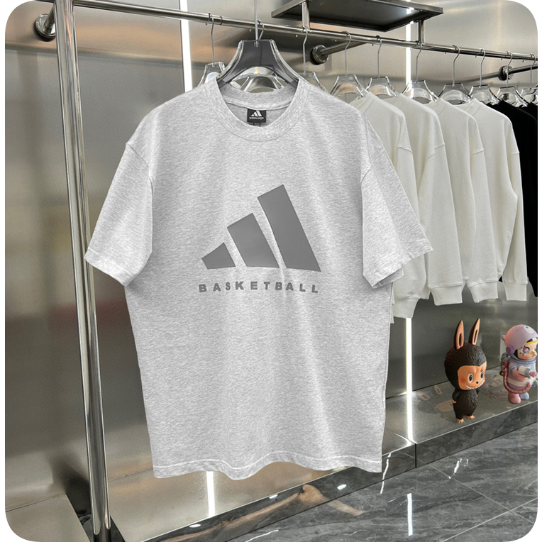 Ad *** as *** ak *** tball 23SS เสื้อยืดแขนสั้นคู่รักกีฬาย้อนยุคพิมพ์ลาย