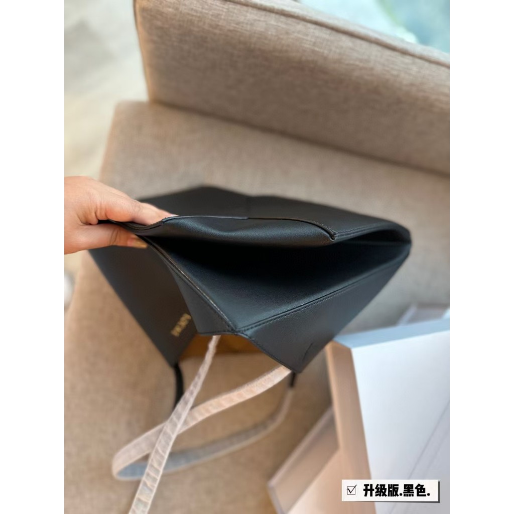 ปริศนาสไตล์ใหม่ TOTE กระเป๋าพับได้ Original Order Cowhide กระเป๋าหญิงพร้อมกล่องของขวัญ LY333333-1218135ใช่