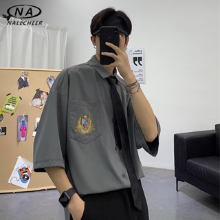 เสื้อเชิ้ตแขนสั้นผู้ชายสีทึบ ชุดการแสดงนักร้องประสานเสียงสไต…