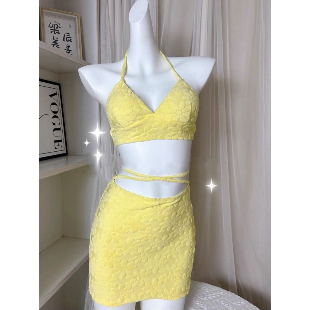 ส่งไวจากไทย lemon bikini ชุดว่ายน้ำ3ชิ้นชุดว่ายน้ําบิกินี่ลายดอกผ้าระบายอากาศนุ่ม รุ่นใหม่ ผูกคอ ปรับได้