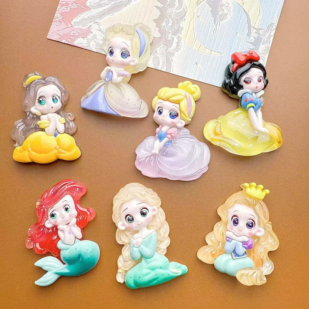 7 ชิ้น Luminous Glow Princess ขนาดใหญ่เรซิ่น Charms สําหรับ DIY(1-351)888