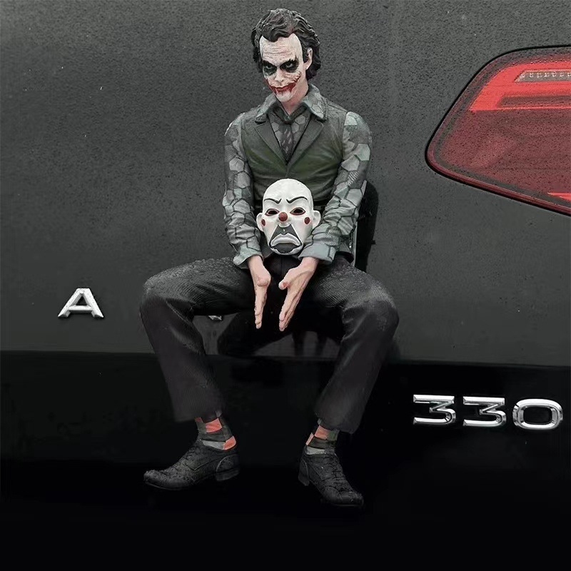 24 ซม.DC การ์ตูนอะนิเมะ Batman Dark Knight Heath Ledger Joker ฐานหน้ากาก Clown Mr.J พุดดิ้งรถตกแต่ง PVC Action Figures ตุ๊กตาเดสก์ท็อปของเล่น