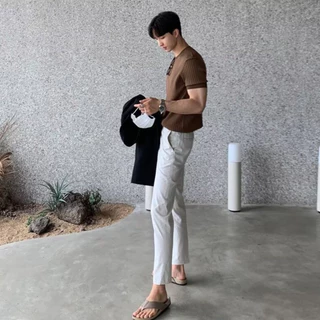 MANMAN เสื้อกันหนาวผู้ชาย คอกลม สีทึบ บุคลิกภาพแฟชั่น อบอุ่นและสะดวกสบาย มีความยืดหยุ่น