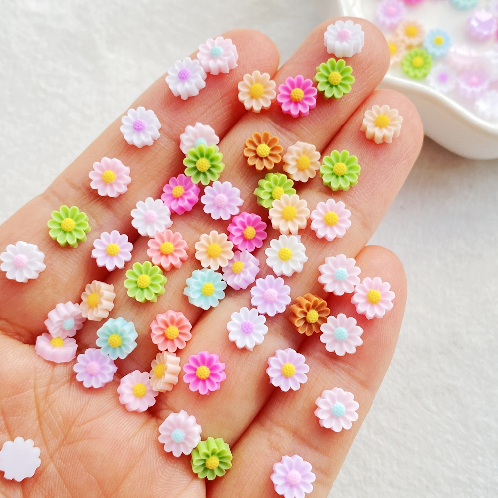 100ชิ้นสดใสและสีสันผสมเรซิ่นมินิเดซี่ดอกไม้แบนกลับรูปปั้นดอกไม้สําหรับเล็บ,งานแต่งงาน ทําเอง,งานฝีมือเครื่องประดับและอุปกรณ์