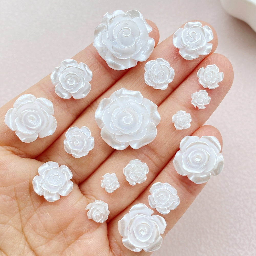 30 ชิ้น สีขาว มินิกุหลาบเรซิ่นลูกปัด คละไซส์ 6/8/9/12/14/18 มิลลิเมตร เลียนแบบมุกดอกไม้ แฟลตแบ็ค สําหรับทําเล็บ สมุด ตกแต่งงานแต่งงาน และหัวตกแต่ง