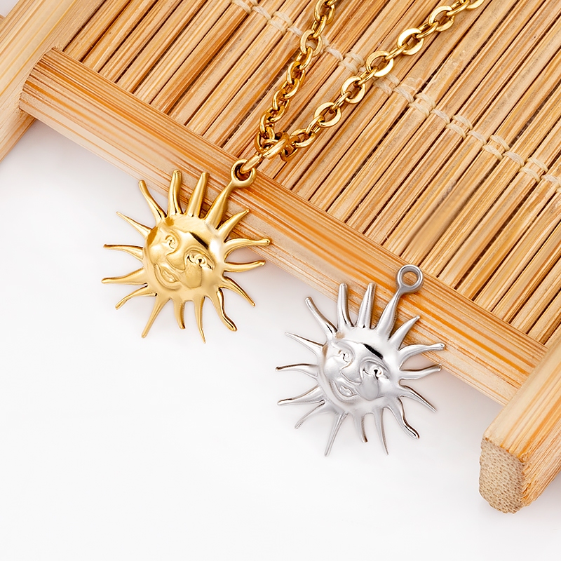 สแตนเลส 18k Gold Sun Smiling Face จี้ diy เครื่องประดับอุปกรณ์เสริมขนาดเล็ก Sun God Charms