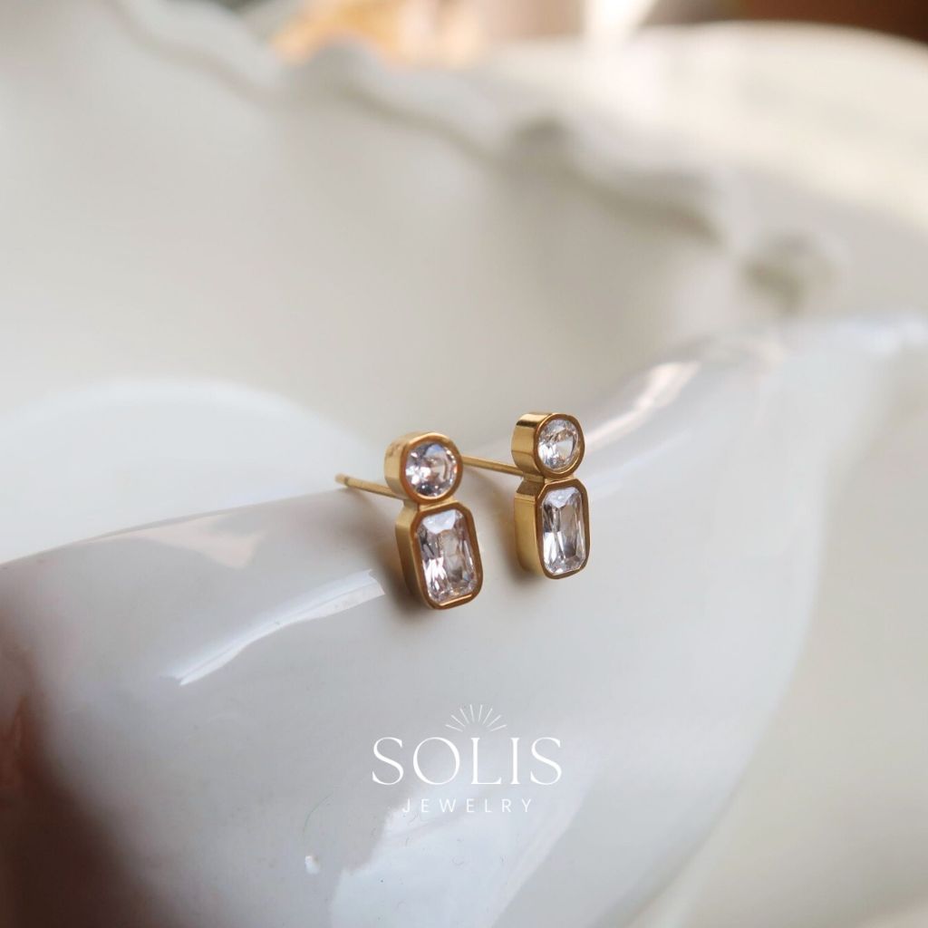 ต่างหูสตั๊ดกันน้ำสีขาวและสีแดง Non-Tarnish Hypoallergenic แฟชั่นสำหรับผู้หญิง - รูปที่ 2