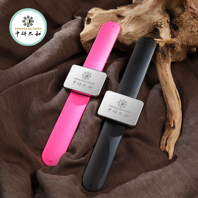 Zhongyan tai he wrist Needle holder Tools อุปกรณ์เสริมดอกกุหลาบและสีดํา (ในสต็อก)