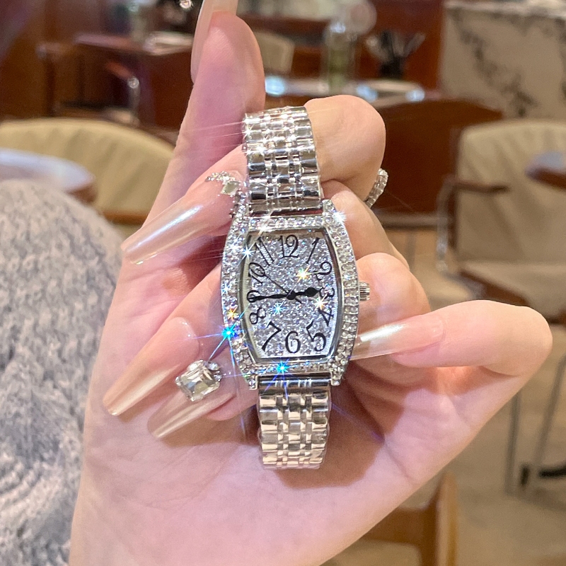 [CILOA] (พร้อมกล่องของขวัญ) นาฬิกาแฟชั่นหรูหรามูลค่าสูง Full Diamond Dial Ladies นาฬิกากันน้ํา
