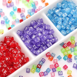 100ชิ้น6มิลลิเมตรสแควร์จดหมายลูกปัดอะคริลิคใสที่มีสีสันลูกปัดสุ่มผสมตัวอักษรภาษาอังกฤษสําหรับสร้อยข้อมือสร้อยคอเครื่องประดับทํา