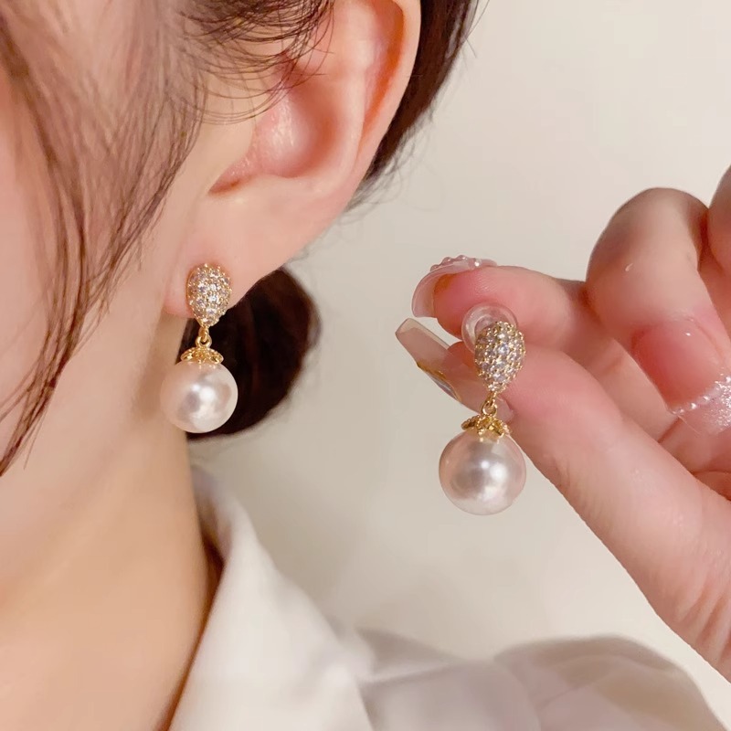 ต่างหูสตั๊ดมุกทรงหยดน้ําเพทายฝังไมโคร s925 เข็มเงินหญิง – โปรปัง