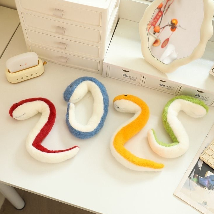40เซนติเมตรงูขนาดเล็ก หลากสี ไขลานของเล่นตุ๊กตาปีงูมิ่งขวัญ