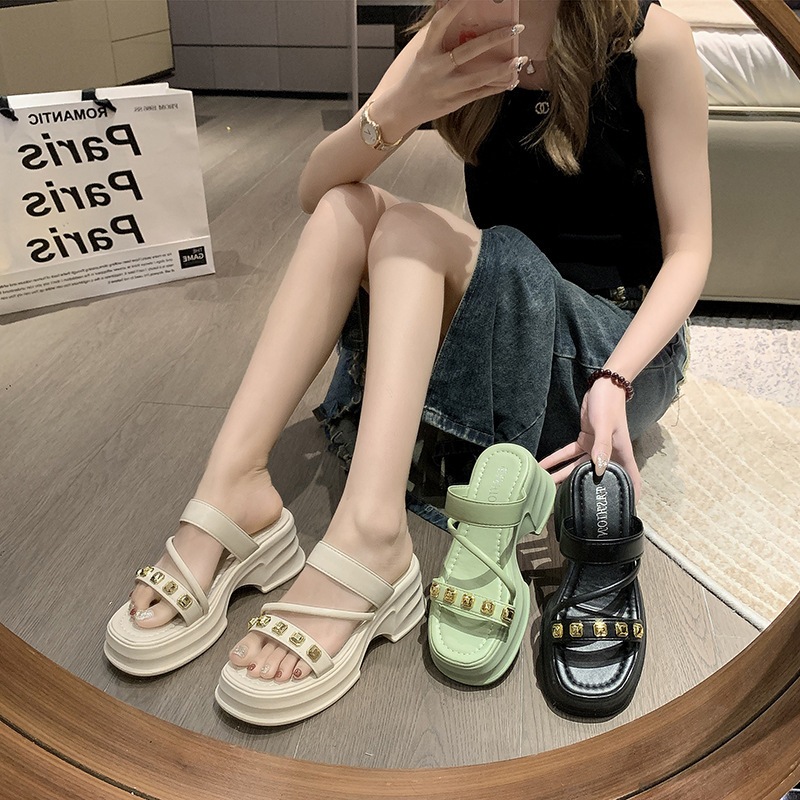 Chic Stroll รองเท้าแตะแฟชั่นผู้หญิง ตกแต่งเพชร รองเท้าส้นตึก เปิดปลายเท้า ระบายอากาศ สไตล์โรมัน เหมาะกับเดินชายหาดกลางแจ้ง