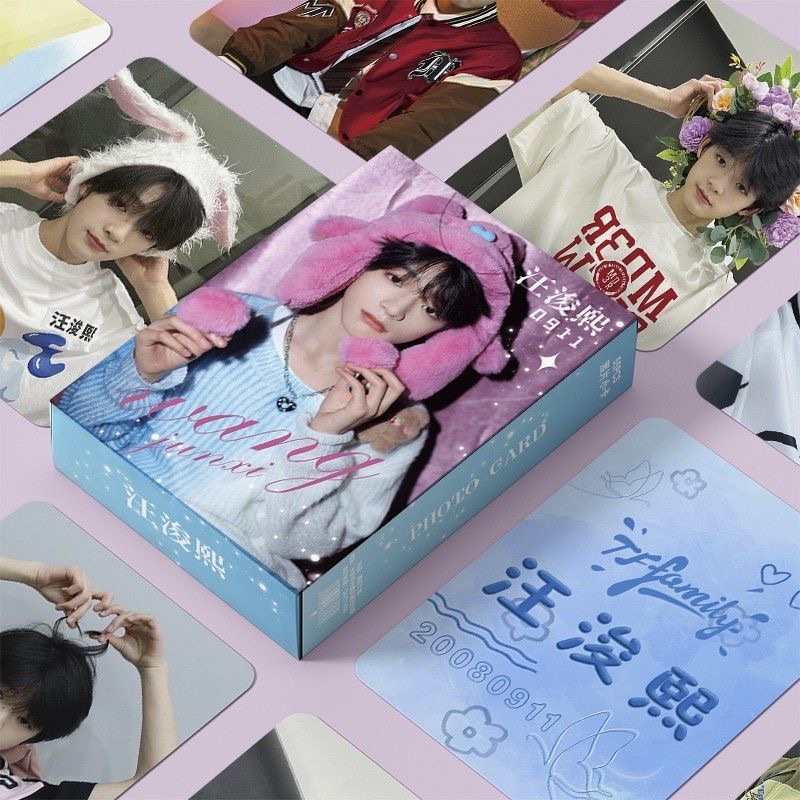 50-55 ชิ้น TF Family รุ่นที่ 4 Chen YiHen โฮโลแกรมเลเซอร์การ์ด Lomo Zhang Guiyuan ‌Aiden Zuo QiHan Chen JunMing Photocards Wang Junxi Yang Bowen โปสการ์ดโฮโลแกรม
