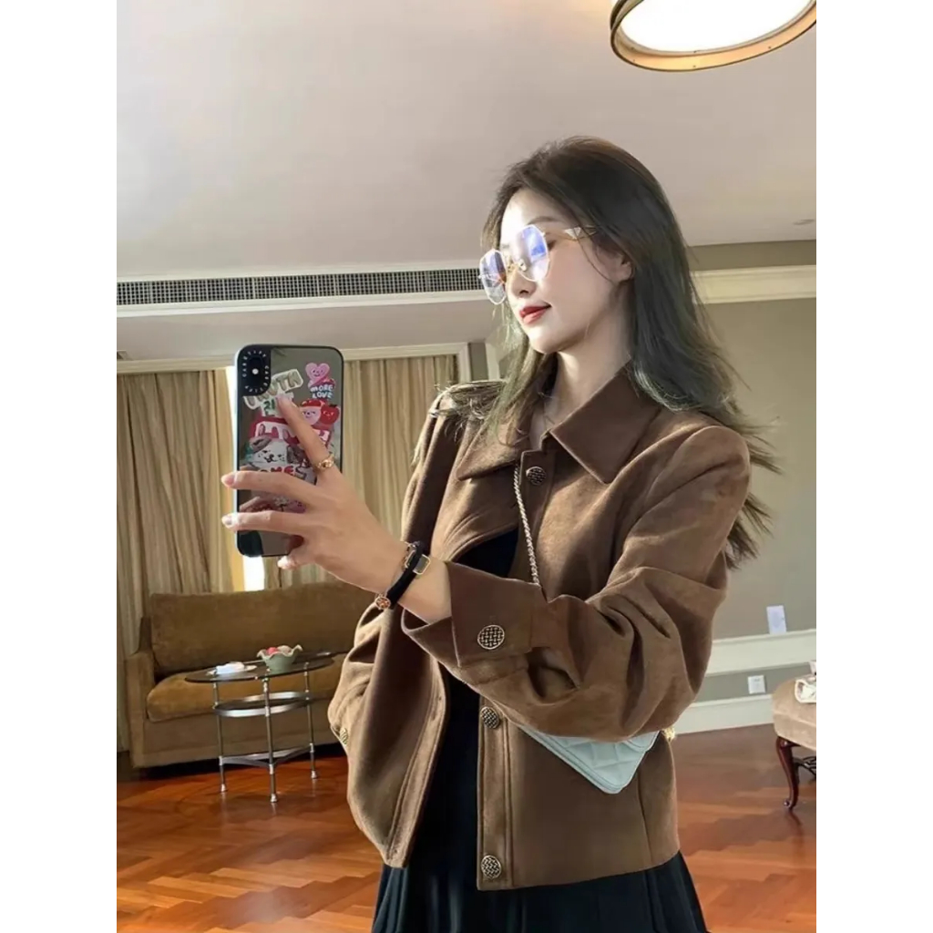 SL Deerskin เสื้อแจ็คเก็ตขนแกะหญิงสไตล์ฮ่องกงสีกาแฟเสื้อแจ็คเก็ตสั้นเกาหลีย้อนยุคเสื้อลําลองปก