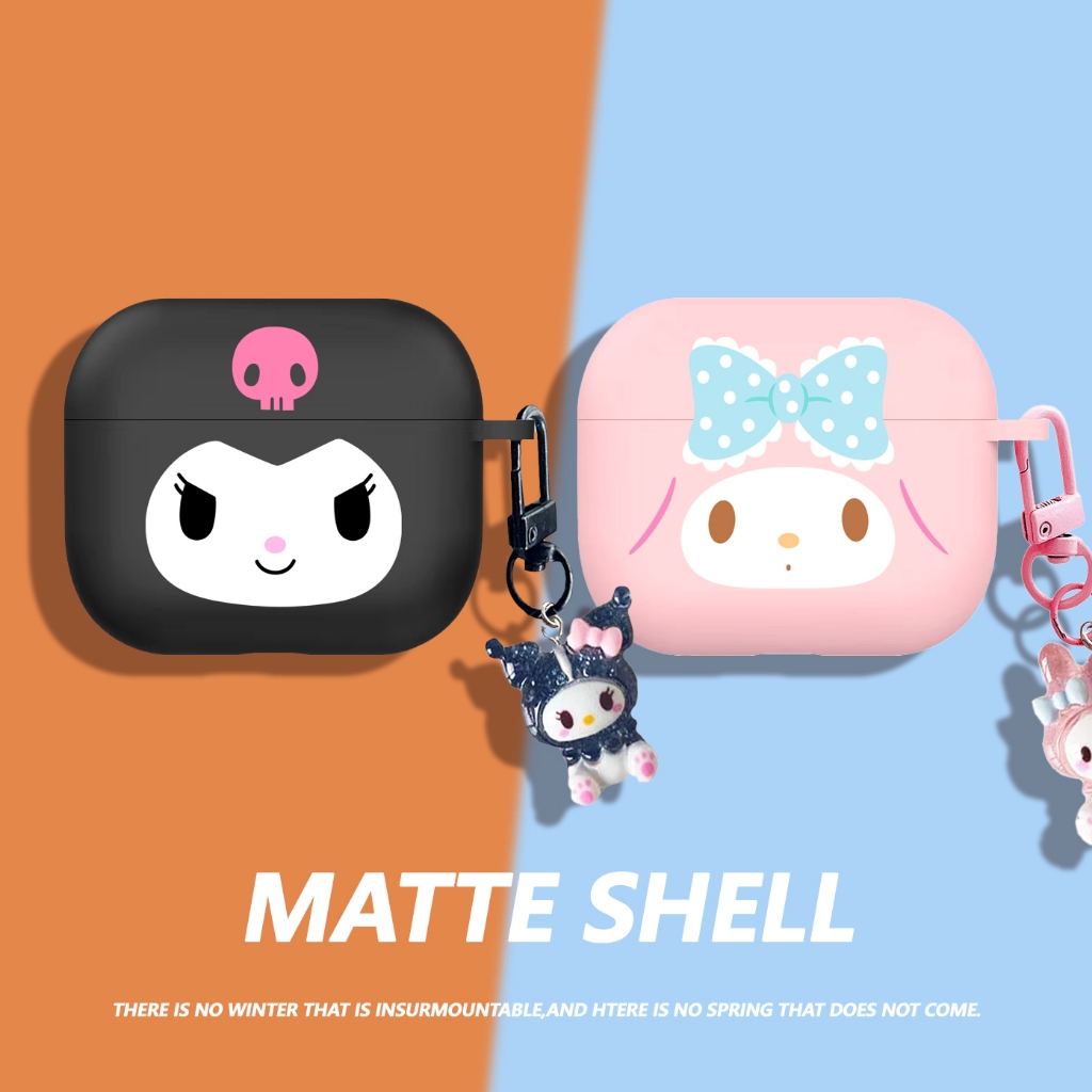 Kuromi Expression เคสหูฟังสําหรับ AirPods4 กรณีจี้เพิ่มเติมหูฟังป้องกันกรณีสไตล์ใหม่สําหรับ AirPodsPro2 หูฟังป้องกันกรณีใช้งานร่วมกับ AirPodsPro กรณี AirPods2gen