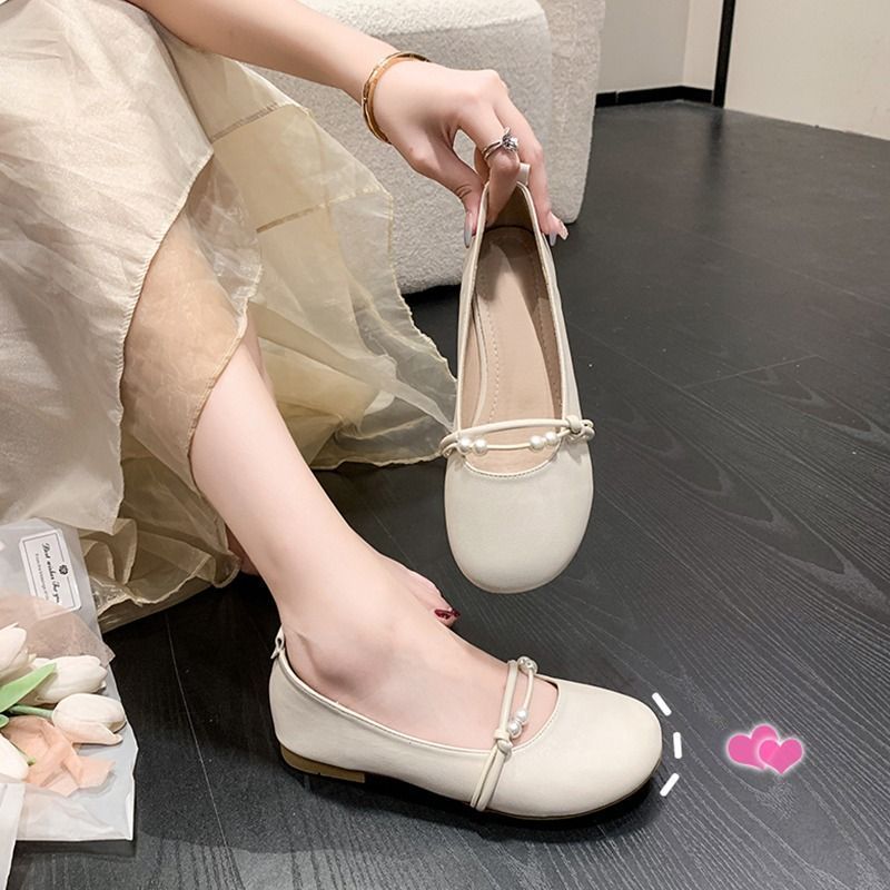 Chic Stroll รองเท้าสตรีแมรี่เจน สไตล์ฤดูร้อนใหม่ รองเท้าส้นแบนตื้นอเนกประสงค์ รองเท้าส้นเตี้ยมุกสไตล์อ่อนโยน